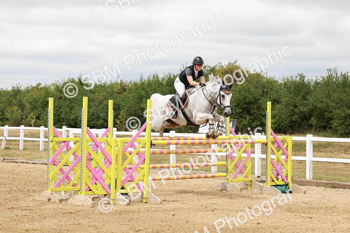 SBM_018430 - Class 21 - Senior Newcomers Championship 2d Rd