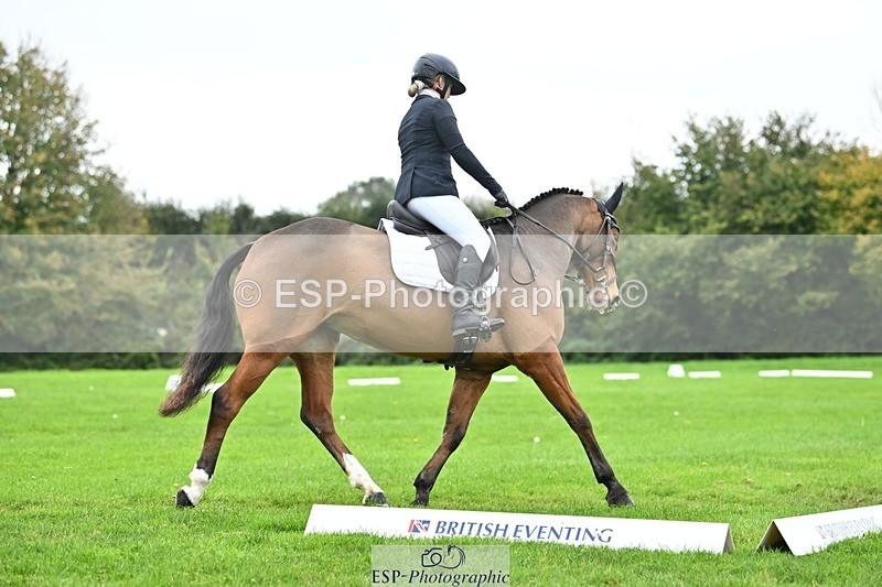 241024-133737-04166 - 328-Zara.Head-FOURFIELDS.LOVEHEART