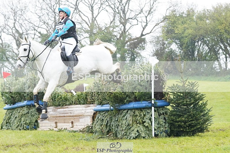 250418-143834-05279 - 221-Lauren.Greaves-EMERALD.LAD.II