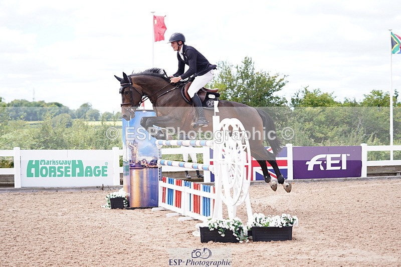 240721A-142214-18658 - Cls 32, YH 6 Yr Olds 1.30m
