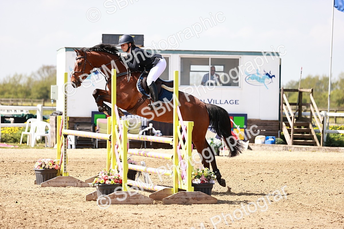  - Class 23 - Senior 1.05m