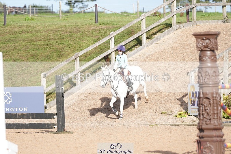 260926-153606-01264 - Cls 13 70cm Speed Derby
