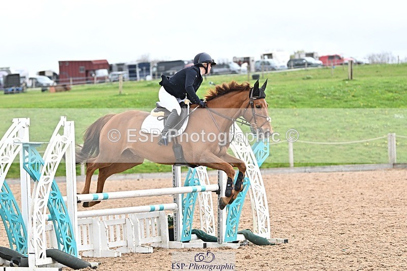 250414-111927-00445 - 90cm Round 1