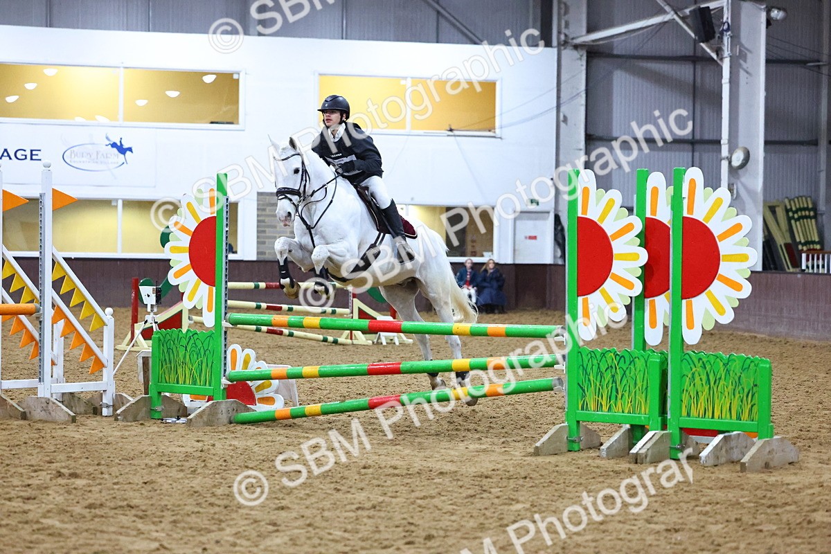 SBM_002856 - Class 6 - Holly & Ivy Stakes - 90cm