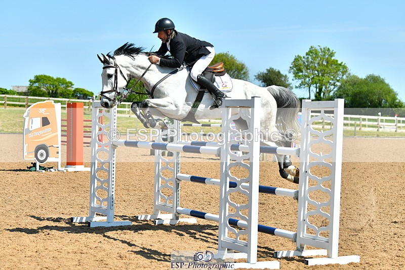 230527A-144214-05076 - Cls 17 National 1.30m Open