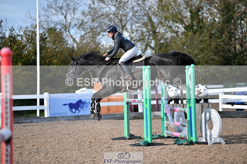 231110A-140821-00751 - Cls 5 Newcomers & 1.10m Open