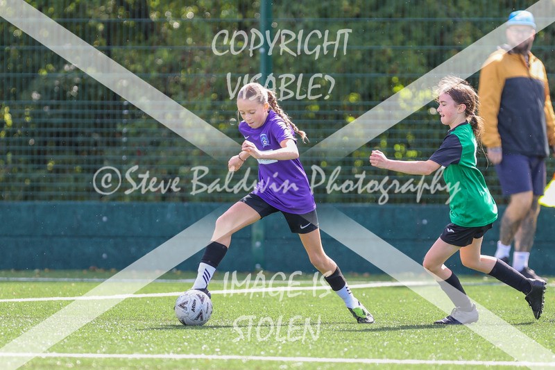 1DX30824 - 2025-09-13 FC Abbey Meads U13 Blue Girls V AFC Corsham U13 Pumas