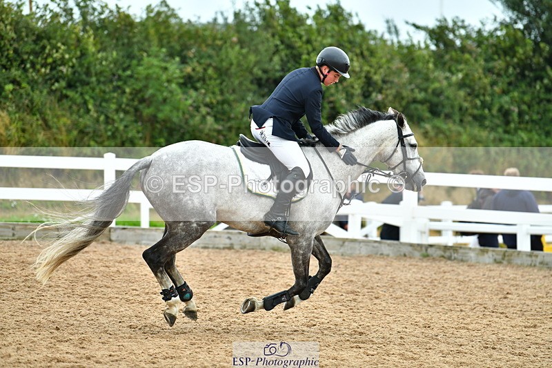 230730A-143940-10422 - Cls 35 1.05m Amateur Quali