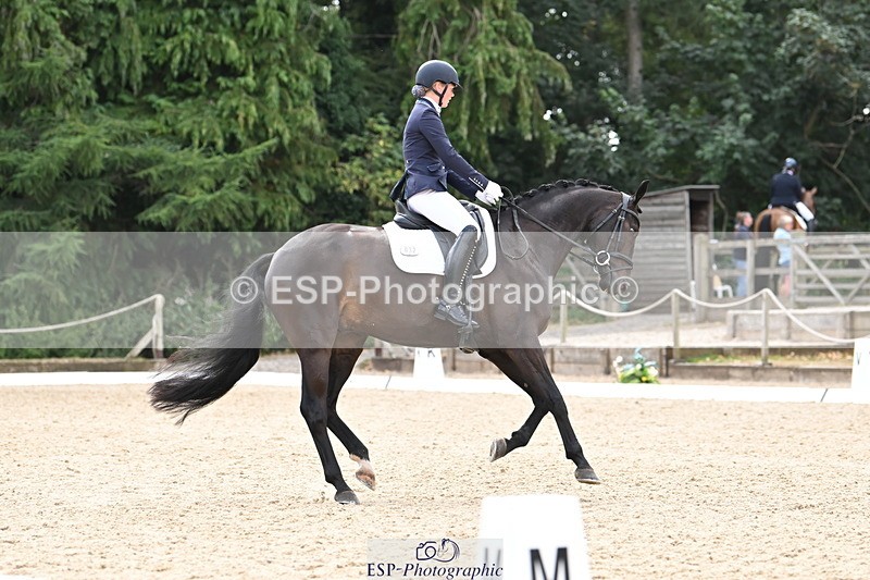 250808A-154542-01448 - 032-Caitlin.BurgessFurst.Sandreo.MFS