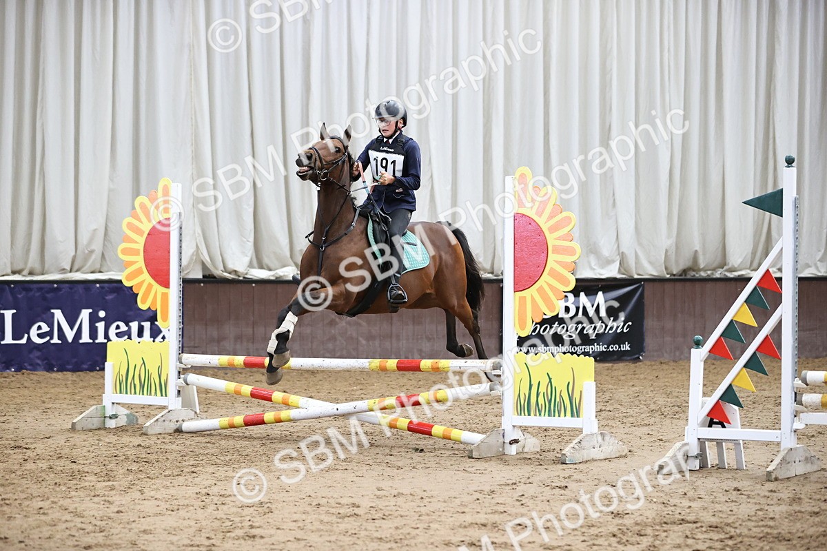 SBM_001637 - Class 5 - Henlow Veterinary Hospital 70cm