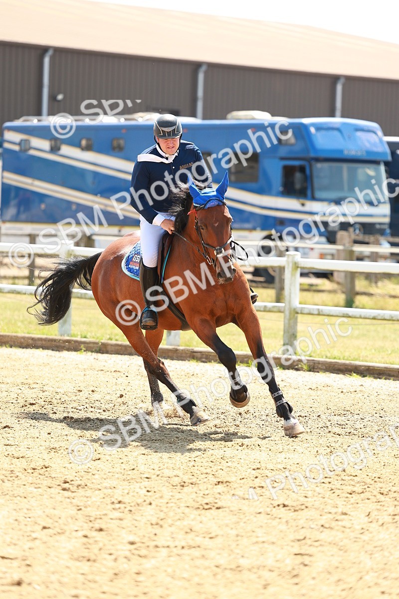 SBM_001443 - Class 4 - Senior Newcomers - 1.10m