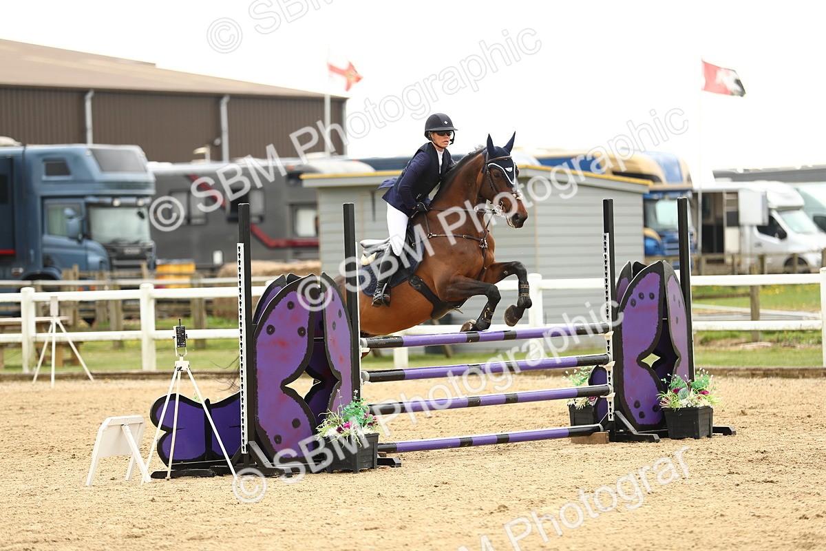 SBM_001010 - Class 3 - Senior Discovery 1m