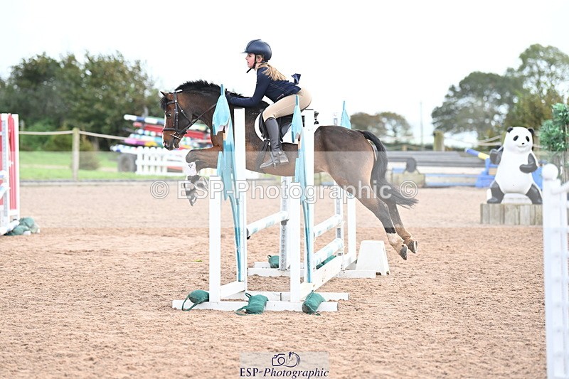 231029A-125455-03389 - Stepping Stones 128cm & 138cm