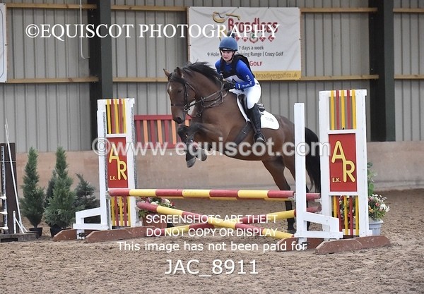 JAC_8911 - CLASS 3 ARENA EVENTING BE 70