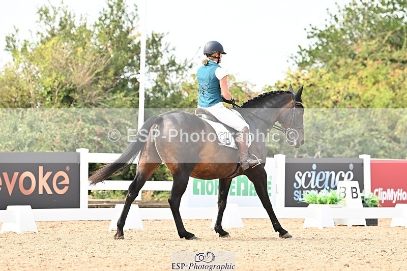 250816-153154-05883 - 036-Georgina.YoungMinuet1v