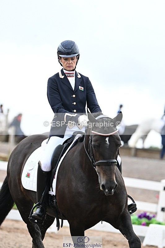 250907-124736-08440 - 005-Jessica.AllenHendrewen.Desert.Lady