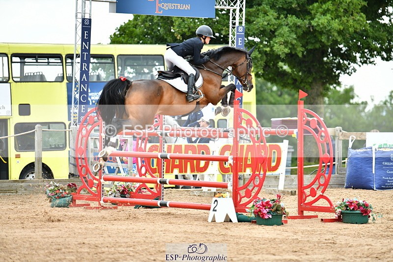 230720A-153743-03962 - Cls 9, 2 Star Big 1.40m Start to break