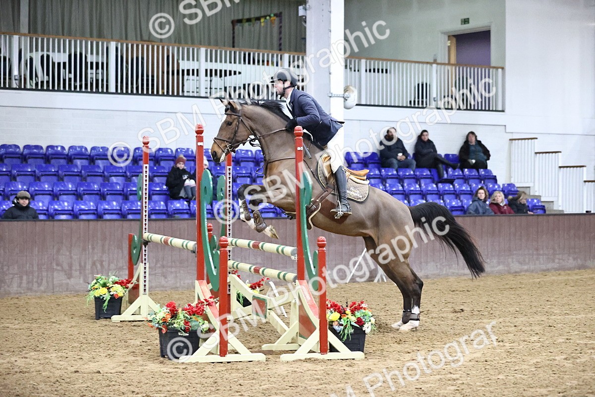 SBM_2379 - Class 9 - Senior Newcomers/ 1.10m Open