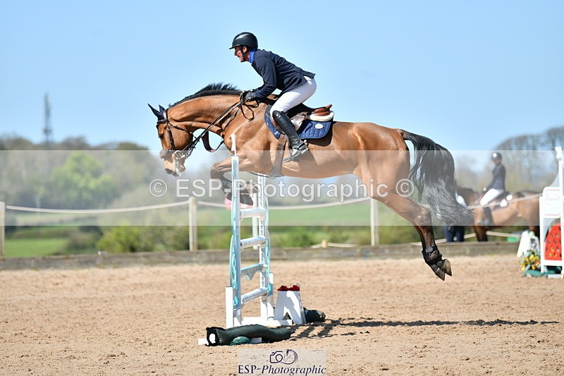 240420A-123015-10985 - Cls 3, 2 Star Small Tour 1.30m