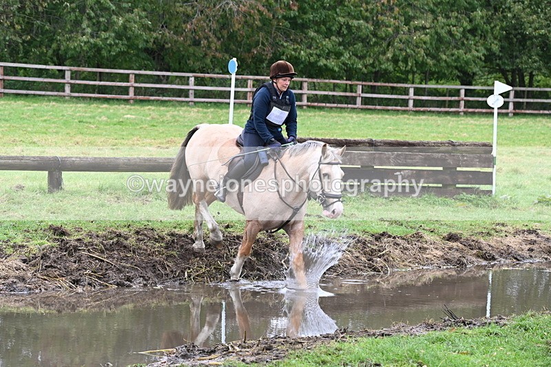 WJ6_6571 - Time at Photographer 12:41 to 13:05