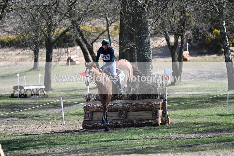 WJ7_1273 - XC Time 13:35 to 13:40