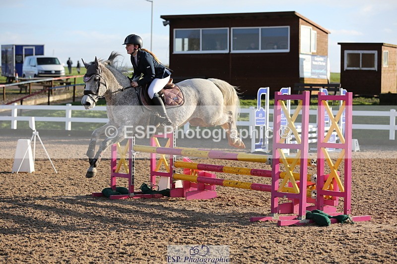 240211A-103210-01880 - Cls 2 Pony British Noivice & 80cm Open