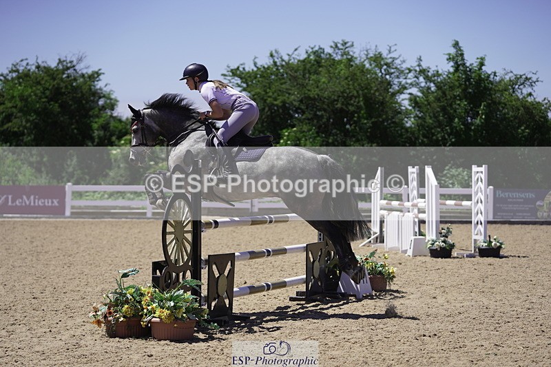 230624A-135720-01715 - Cls 25 Pony Newcomers & 1m Open