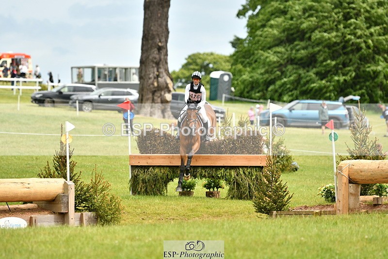 250525A-142117-16923 - D-476-Caroline.Powell-TIK.TOK