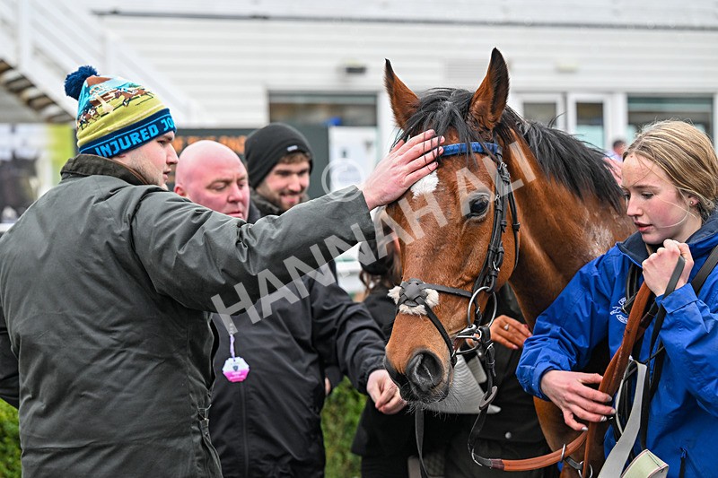 281225-Race 3-Supreme George-0643 - Race 3