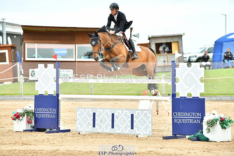 230720A-150208-03668 - Cls 9, 2 Star Big 1.40m Start to break