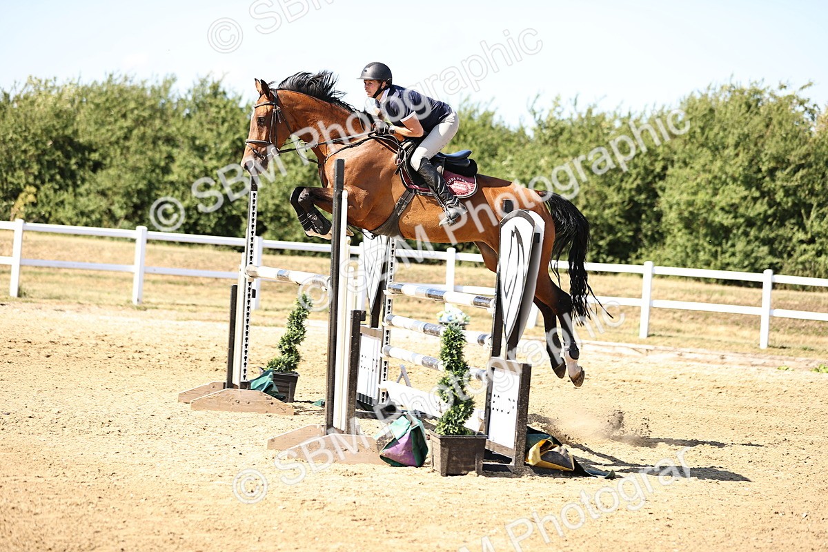 SBM_015613 - Class 16 - Senior foxhunter - 1.20m Open
