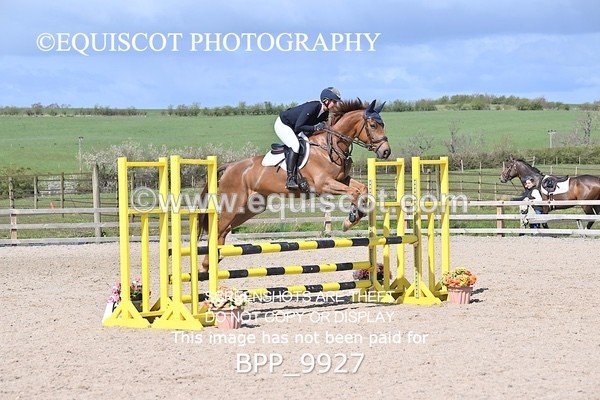 BPP_9927 - CLASS 19 SUN Senior British Novice/ 90cm Open