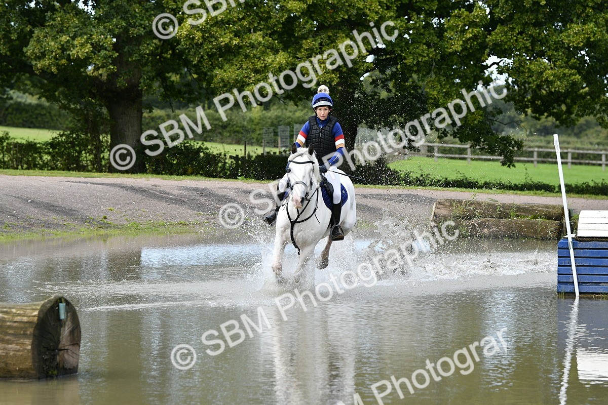 SBM_04351_E2 - B Eventers Challenge 70cm - Stacey