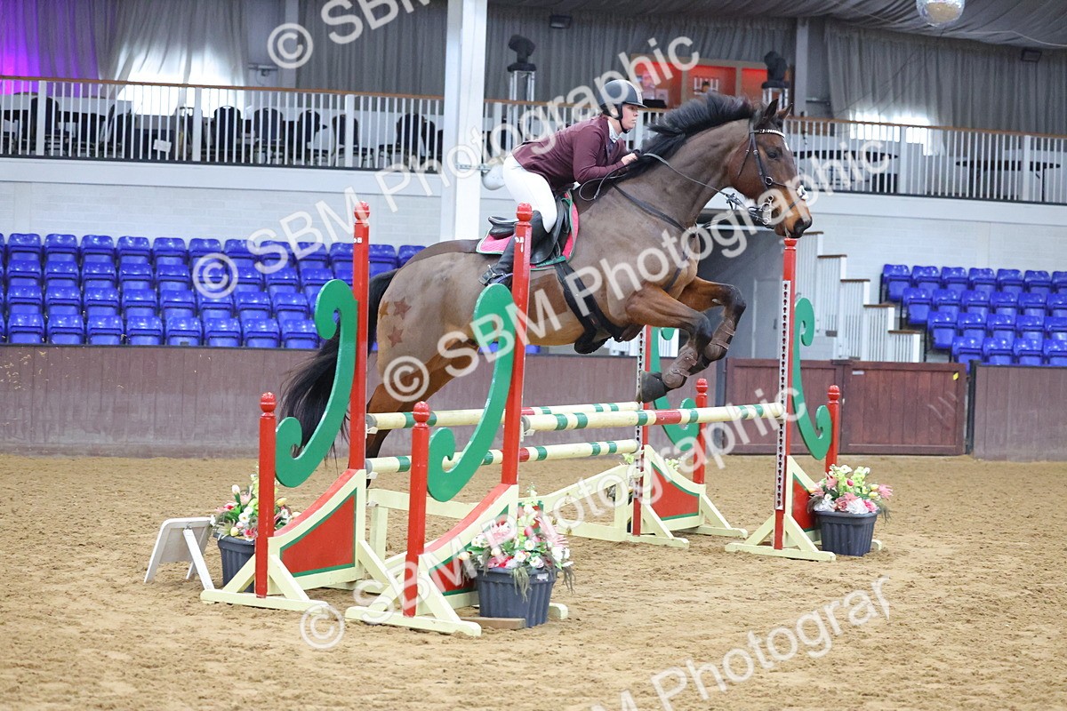 SBM_008346 - Class 21 - Nupafeed Supplements Senior Discovery/ 1m Open - First Round (1.00m)