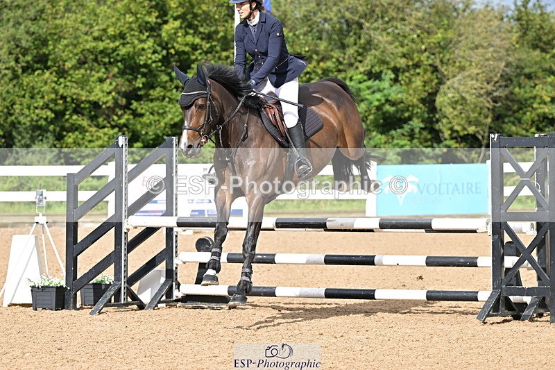 240912A-110521-01089 - Cls 9 Snr Discovery and 1m Open