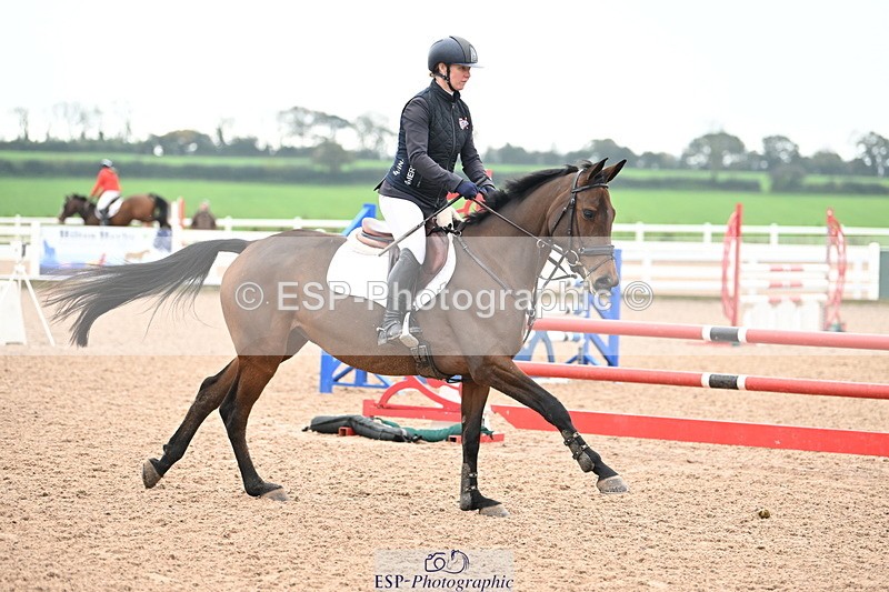 241023A-114432-00613 - Cls 1 British Novice and 90cm Open