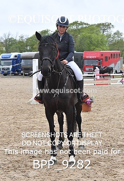 BPP_9282 - CLASS 30 SUN Senior Newcomers/ 1.10m Open