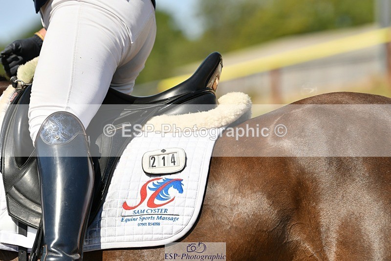 250817-154631-11320 - 214-Verity.PerryVogue