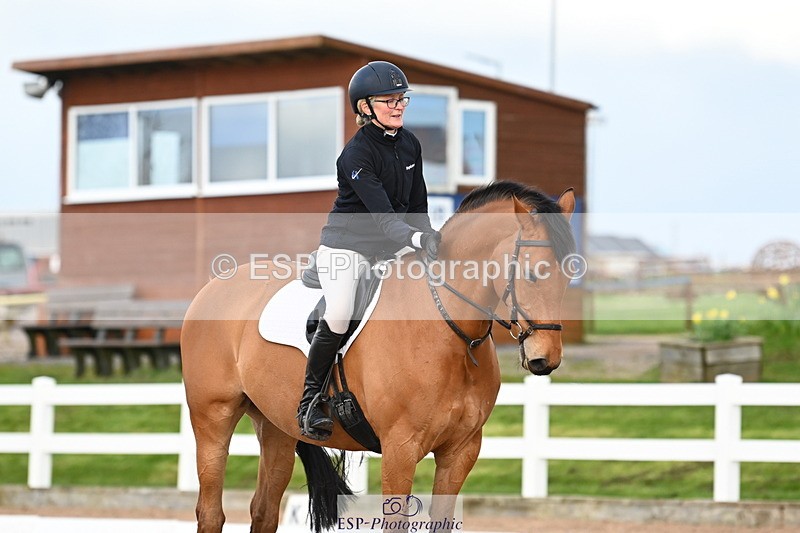 240323A-152220-02464 - UnA Novice 28