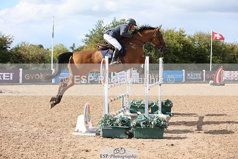 250913-145948-07424 - Cls 26 1.10m Amateur Quali