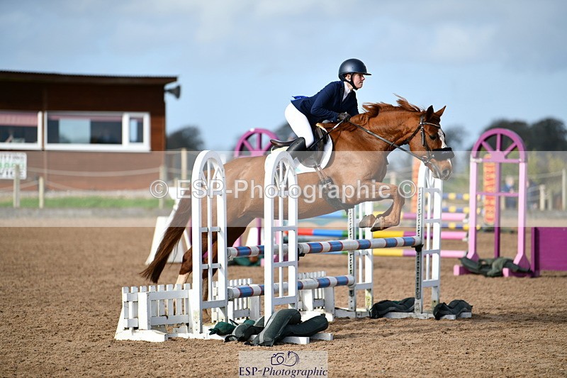 241026A-112928-01027 - SAT Cls 24+25 Club and Schools 80cm