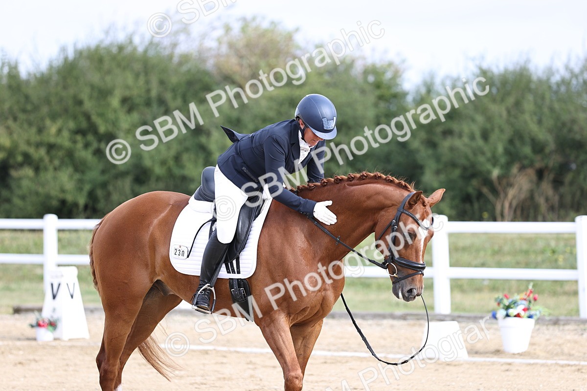 SBM_015354 - Class 14 - Novice 23 - 9.05-10.08