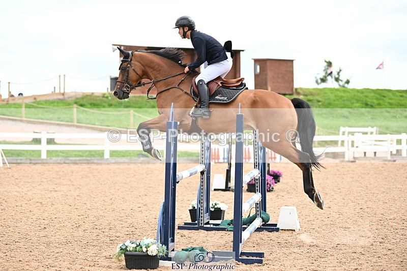 240802A-132347-04583 - Cls 25 1.05m Amateur Qualifier