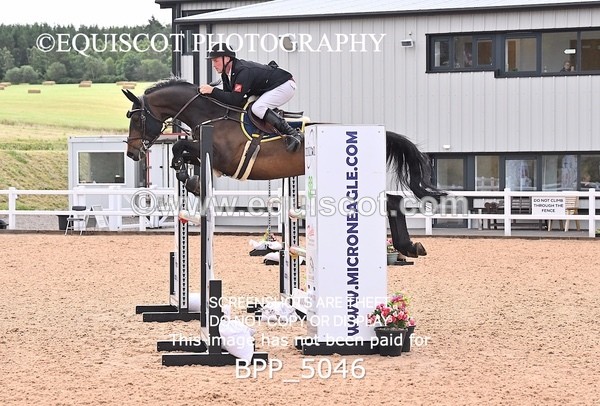 BPP_5046 - CLASS 7 THURS Redpost Equestrian Senior Foxhunter/1.20m Open