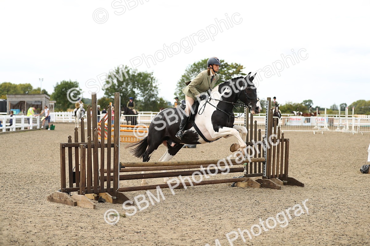 SBM_05655 - Class 48a Style & Performance 70cm (15-19)