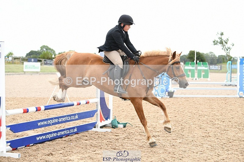 250807-102605-00139 - 70cm Round 1