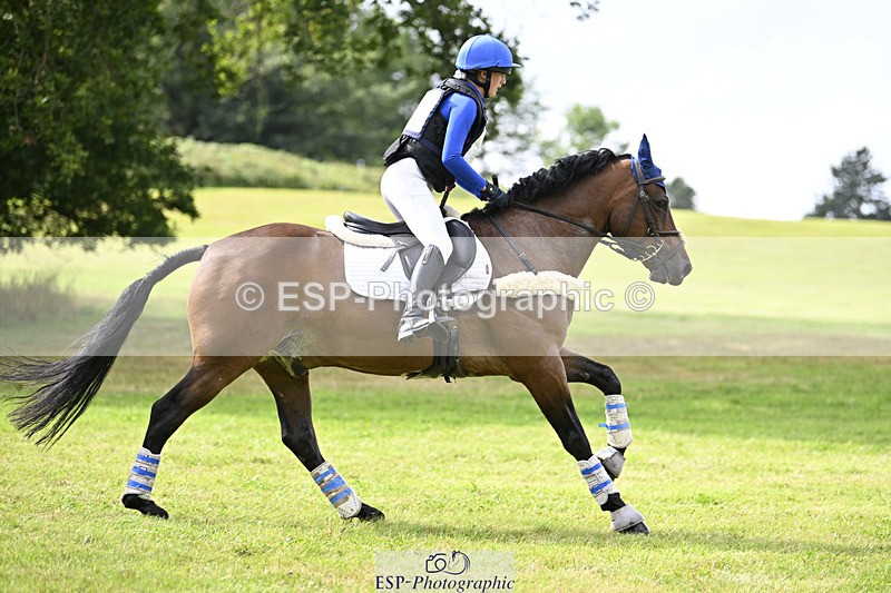 240825X-140808-34753 - 80cm XC 14.30 to 15.30