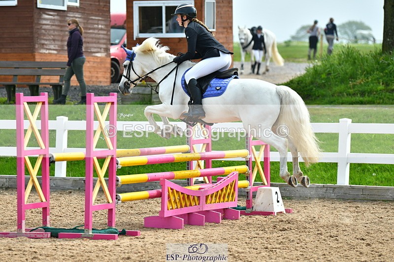 230514A-103321-02266 - Cls 22 Pony Discovery & 90cm Open