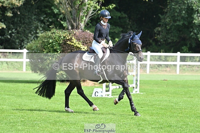 230909-124412-05527 - Cls 11 Snr Foxhunter & 1.20m Open