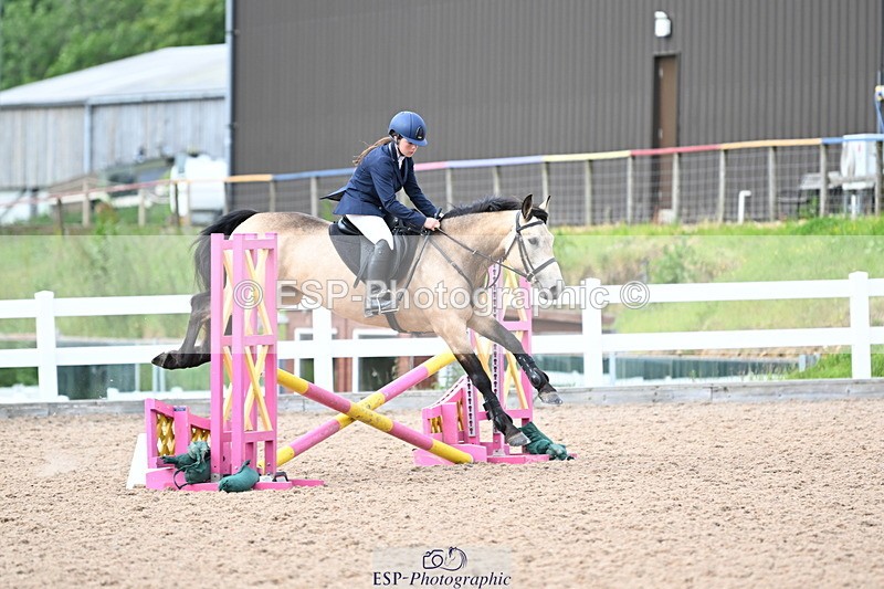 240611A-171701-00504 - 70cm